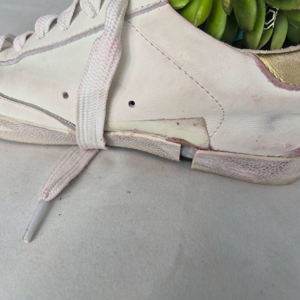 Golden Goose RIGHT SHOE ONLY - Picture 7 of 9